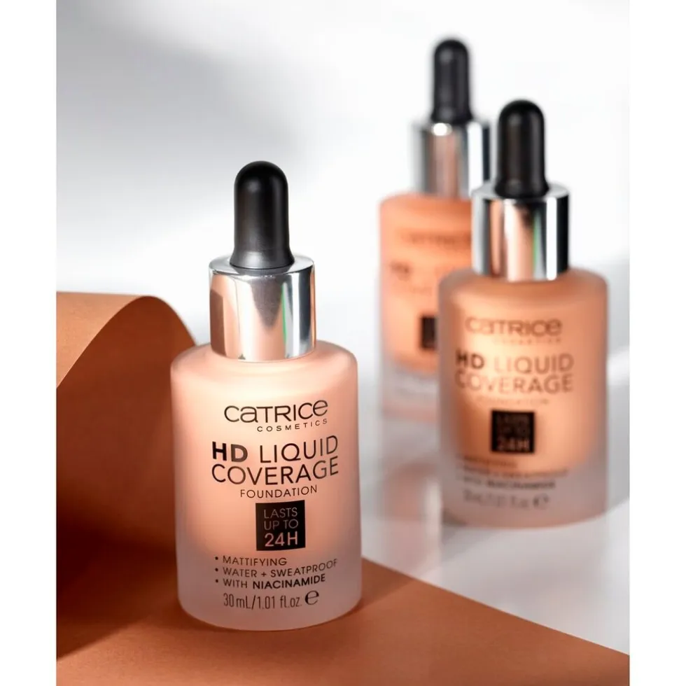 Catrice HD Liquid Coverage 032 Nude Beige Foundation
