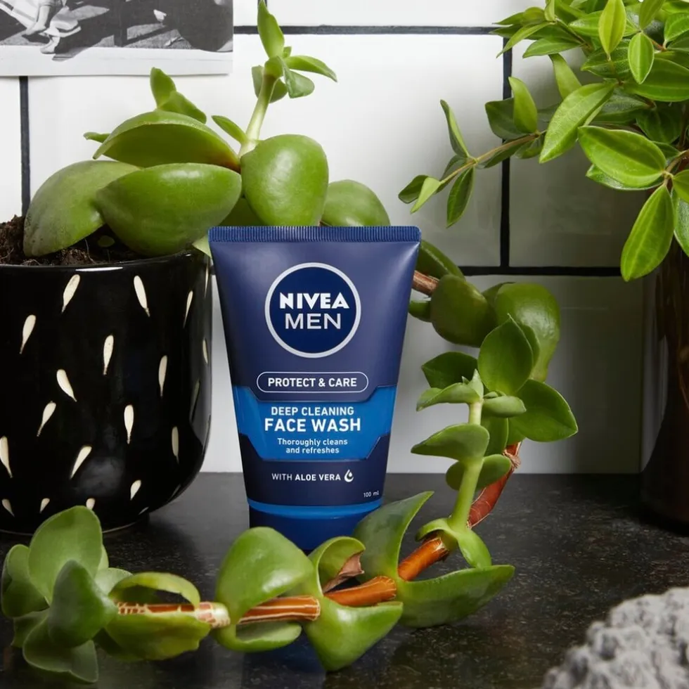 NIVEA Men Protect & Care Verfrissende Face Wash
